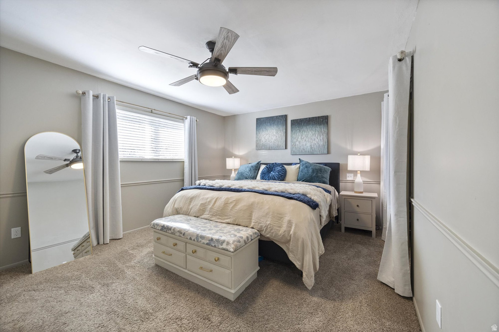 9472 S FOX HUNT DR Sandy, UT 84092