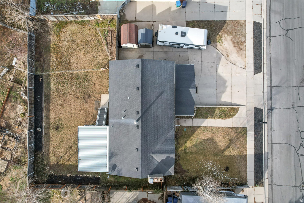 9472 S FOX HUNT DR Sandy, UT 84092