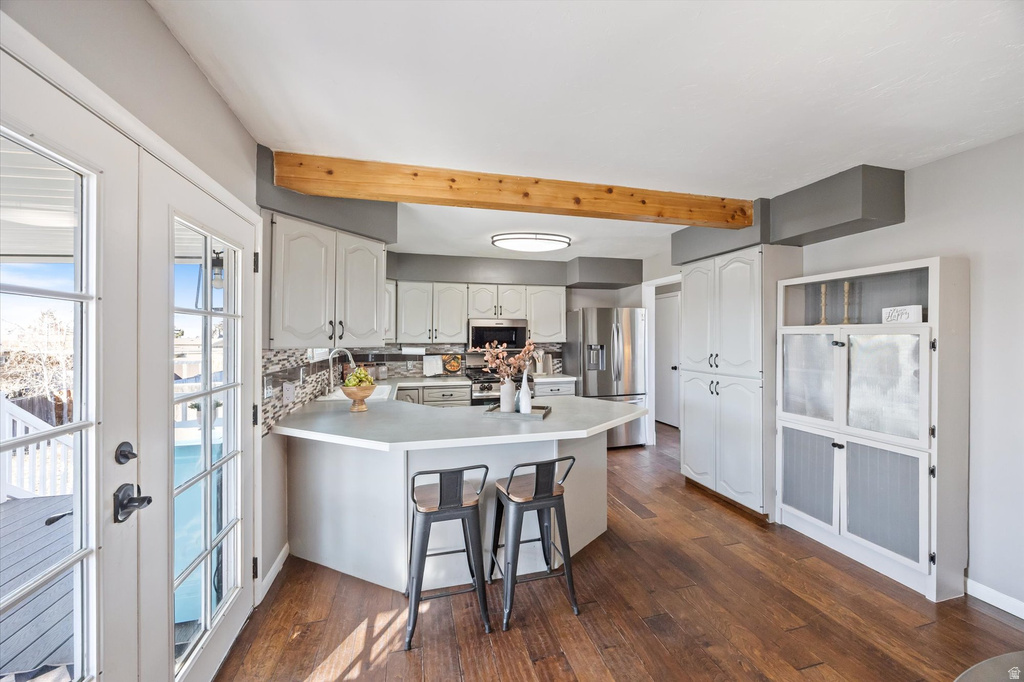 9472 S FOX HUNT DR Sandy, UT 84092