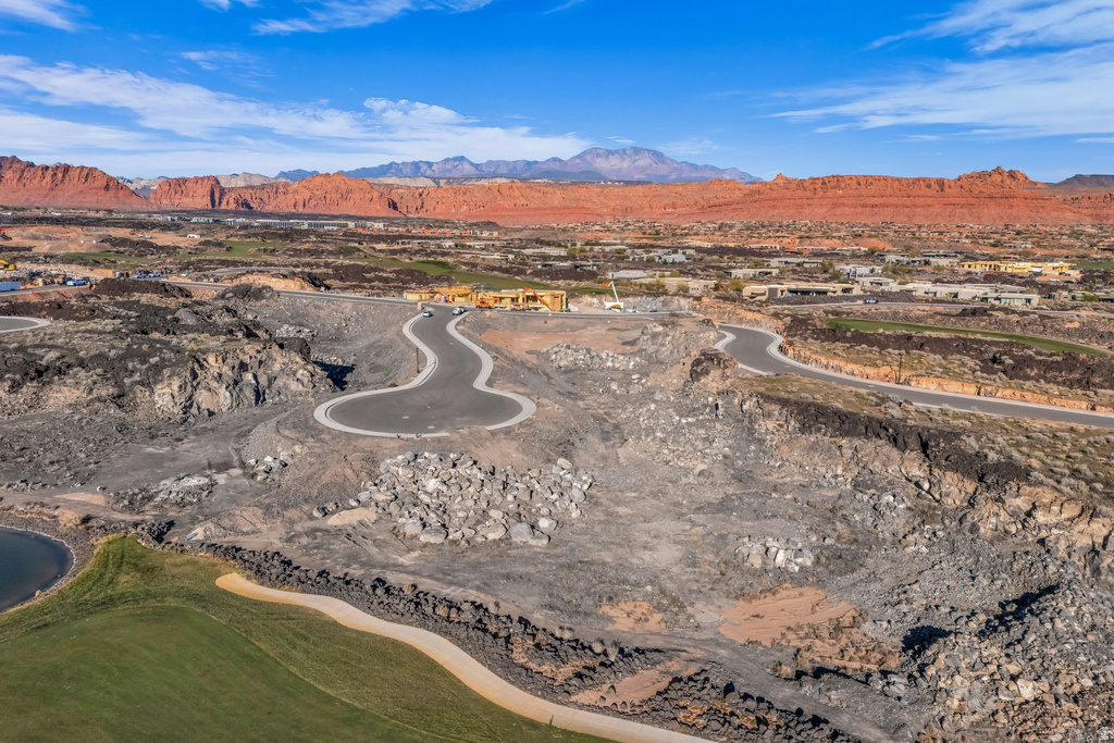 2431  PHIL SMITH CT Santa Clara, UT 84765