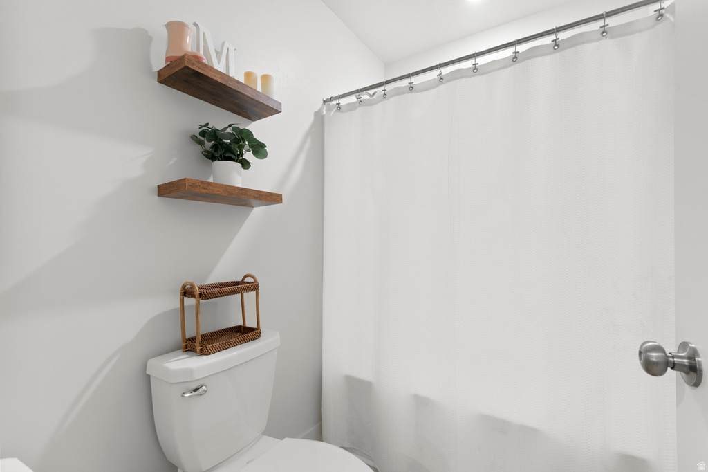 1048 N KENSINGTON HTS Kaysville, UT 84037