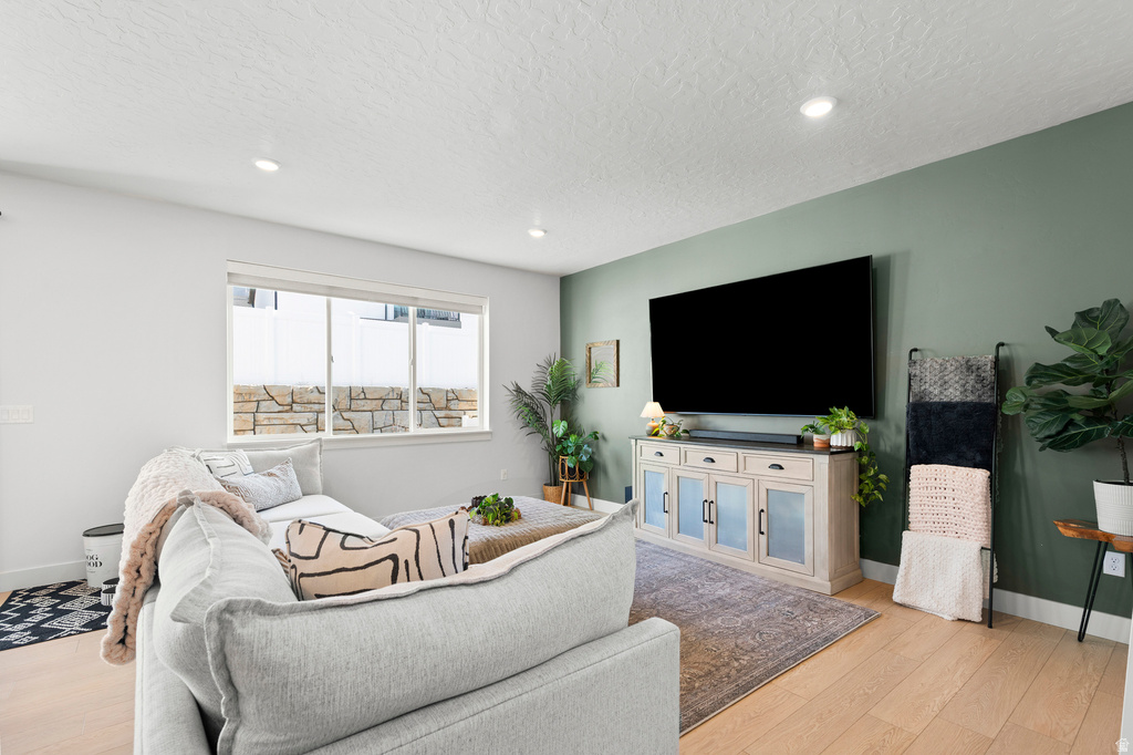 1048 N KENSINGTON HTS Kaysville, UT 84037