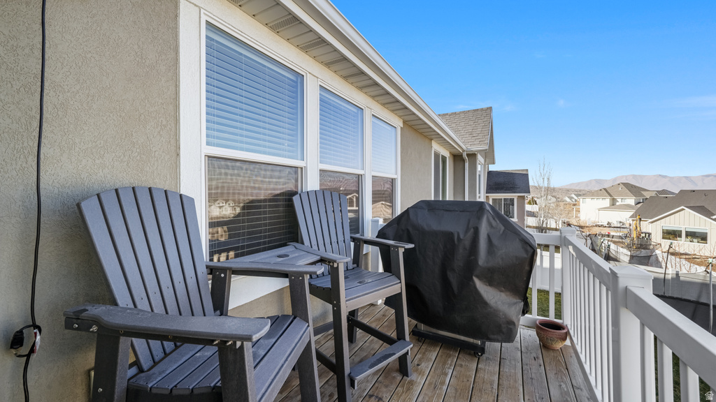 366 W SKY HAWK WAY Elk Ridge, UT 84651