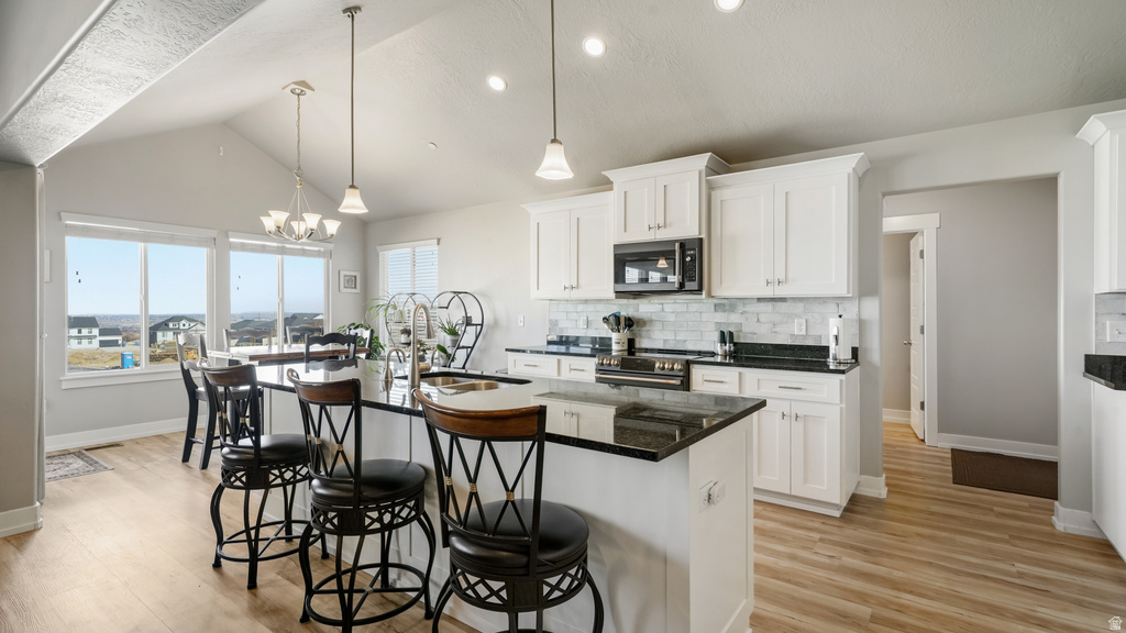 366 W SKY HAWK WAY Elk Ridge, UT 84651