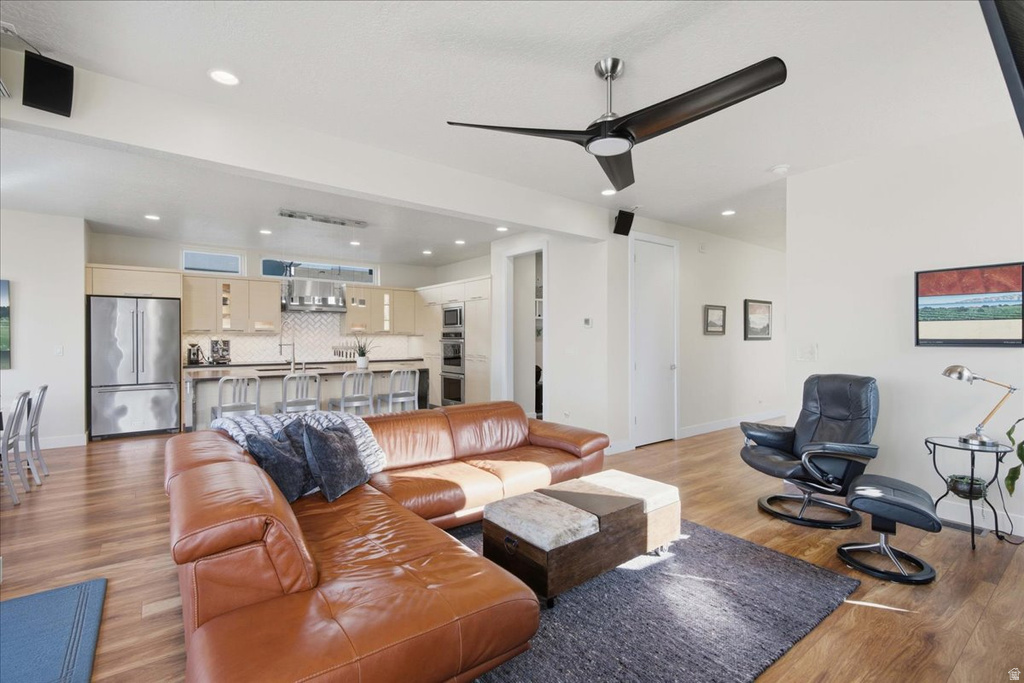 2758 S MELBOURNE ST Salt Lake City, UT 84106