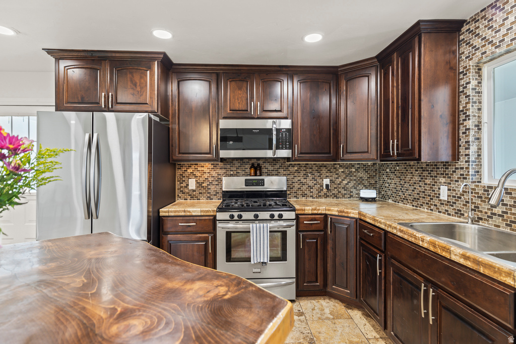 225 S 300 W Redmond, UT 84652