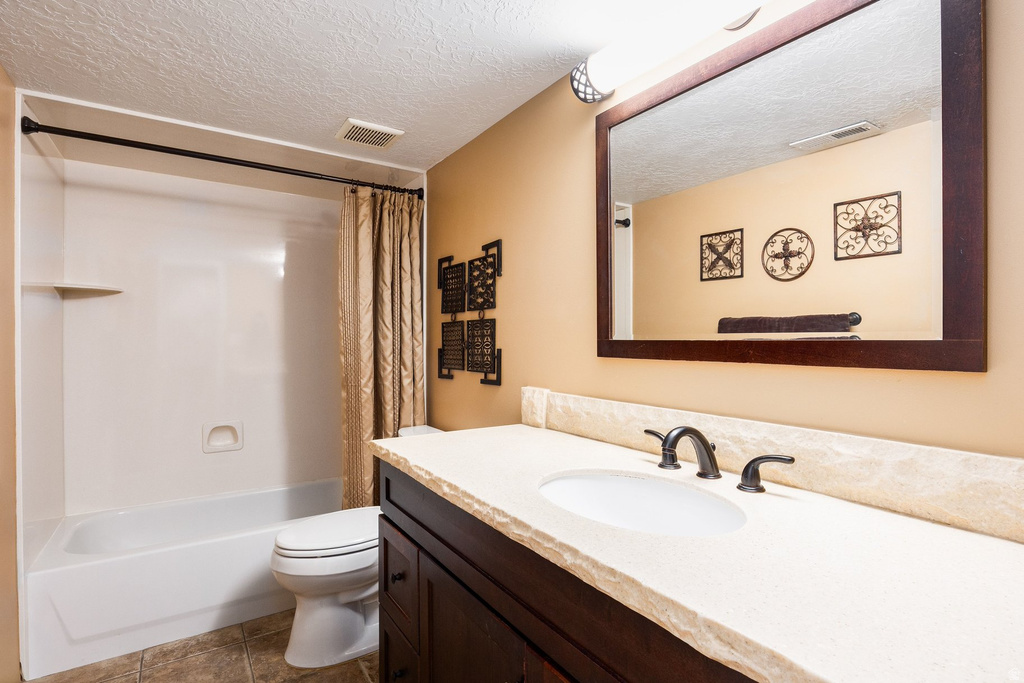 9206 S STERLING DR Sandy, UT 84093