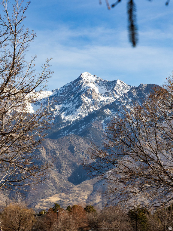 9206 S STERLING DR Sandy, UT 84093