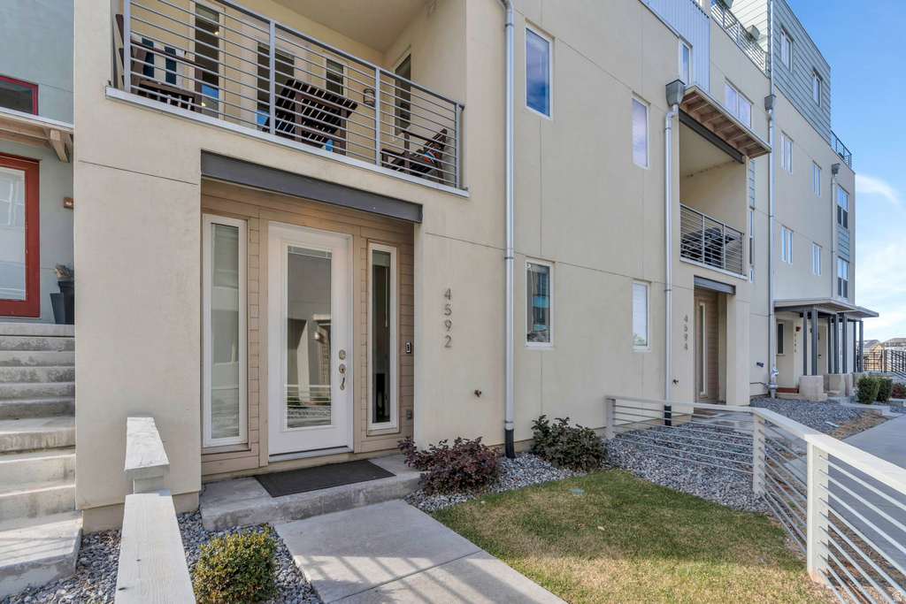 4592 W SCISSOR WAY South Jordan, UT 84009