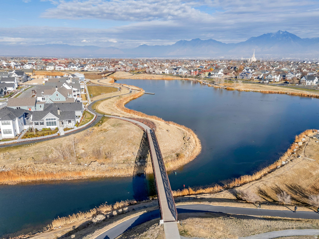 4592 W SCISSOR WAY South Jordan, UT 84009