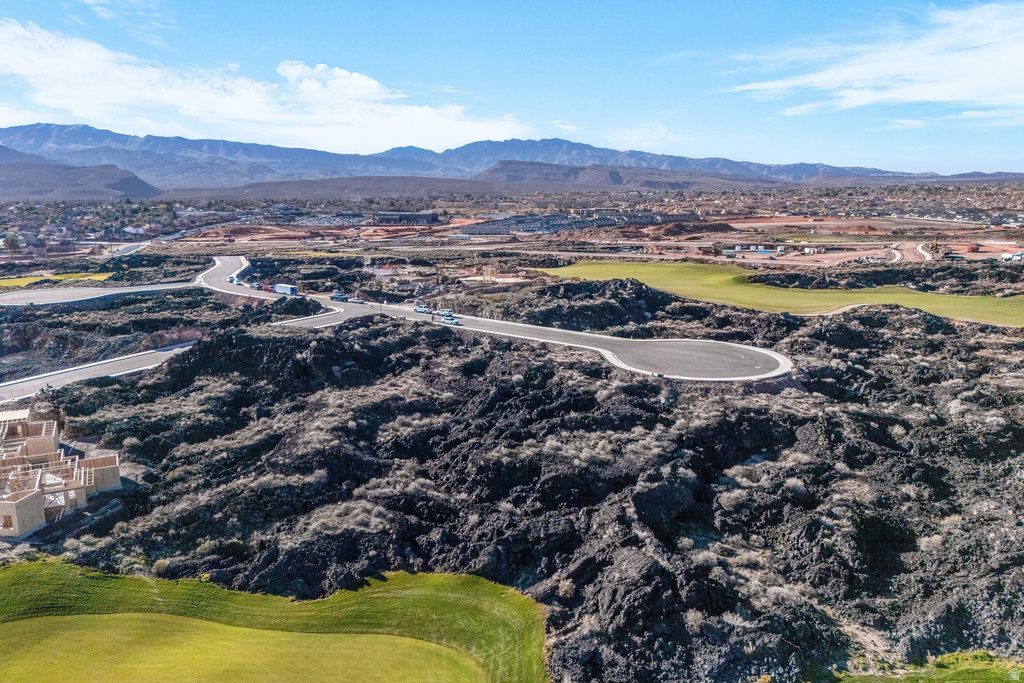 2442 S SOUTH VILLAGE DR Santa Clara, UT 84765