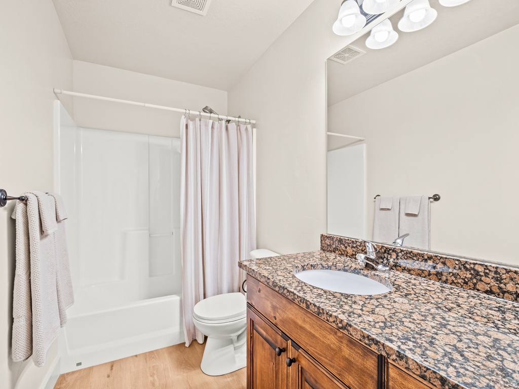 233 E BAYCREST DR Saratoga Springs, UT 84045