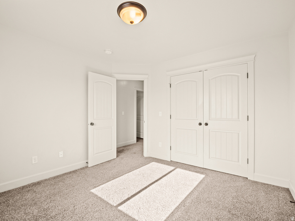 233 E BAYCREST DR Saratoga Springs, UT 84045