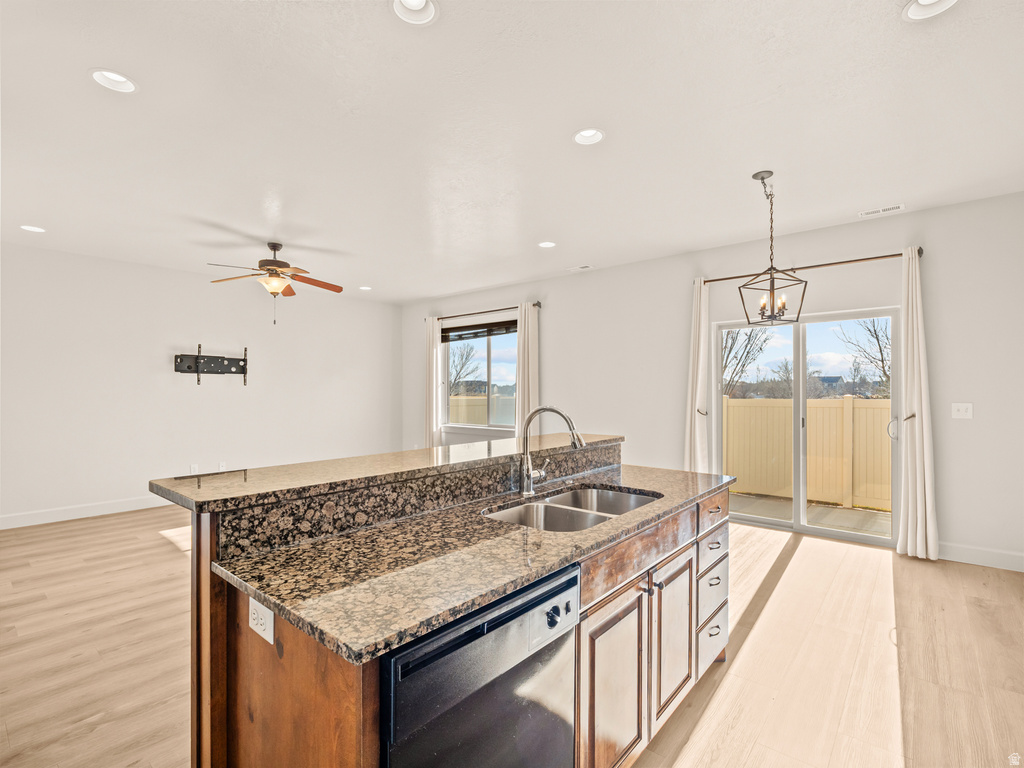 233 E BAYCREST DR Saratoga Springs, UT 84045