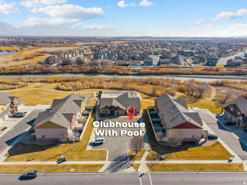 233 E BAYCREST DR Saratoga Springs, UT 84045