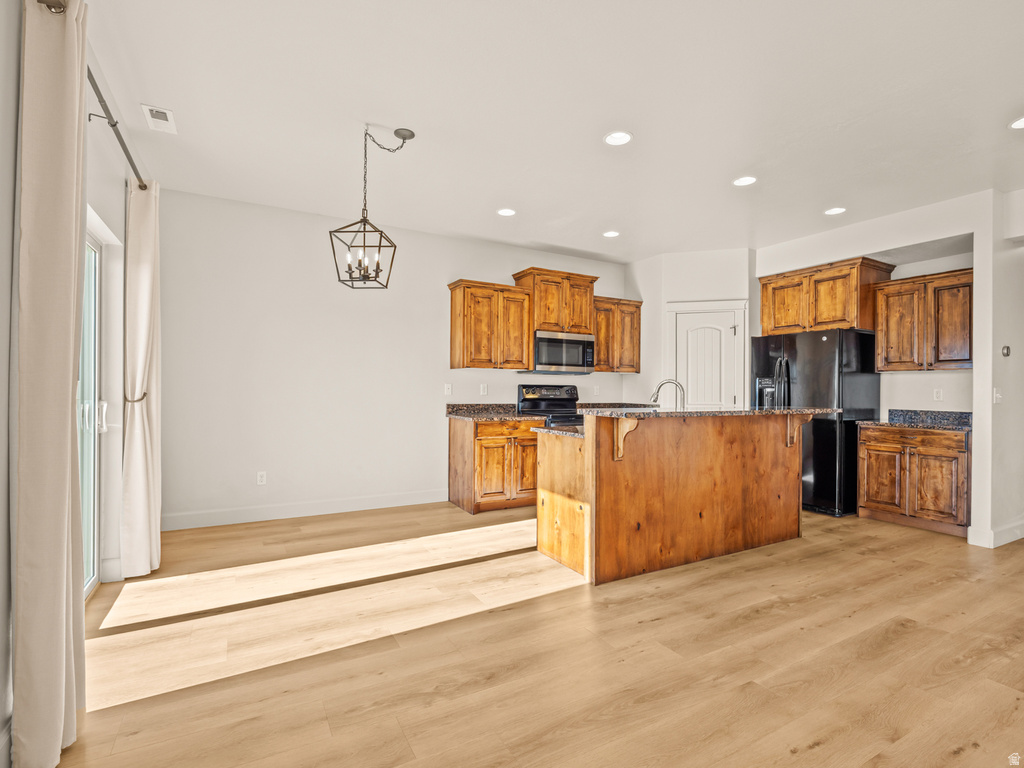 233 E BAYCREST DR Saratoga Springs, UT 84045