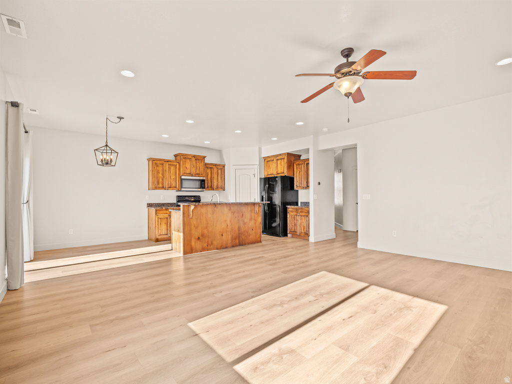 233 E BAYCREST DR Saratoga Springs, UT 84045