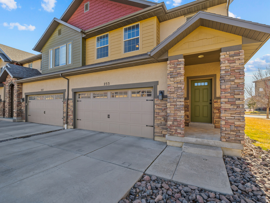 233 E BAYCREST DR Saratoga Springs, UT 84045