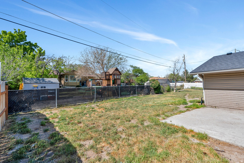 6266 S MARGRAY DR Taylorsville, UT 84129