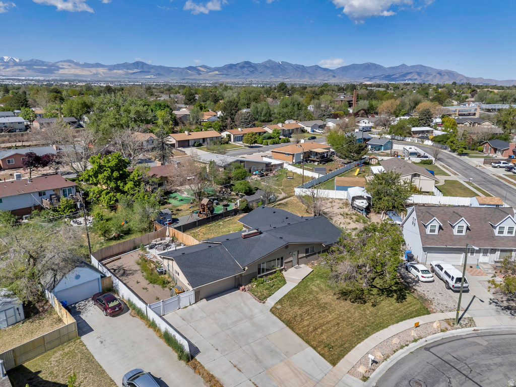 6266 S MARGRAY DR Taylorsville, UT 84129