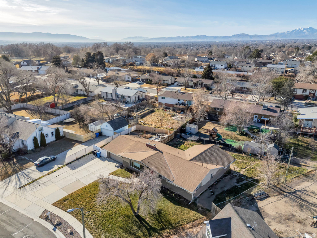 6266 S MARGRAY DR Taylorsville, UT 84129
