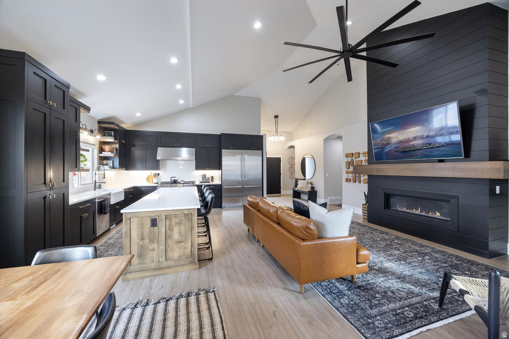 10778 S SINK HOLLOW CIR South Jordan, UT 84095