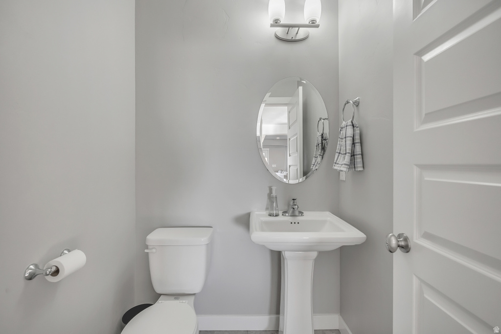 36 W TYTUS DR Murray, UT 84107