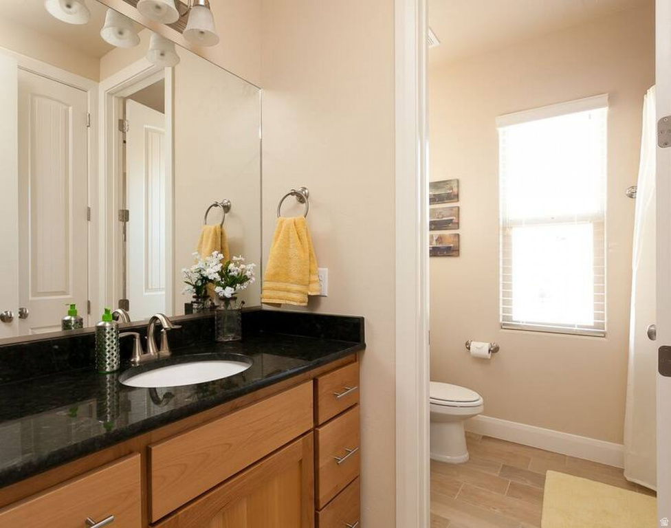 2063 N CORAL RIDGE DR Washington, UT 84780