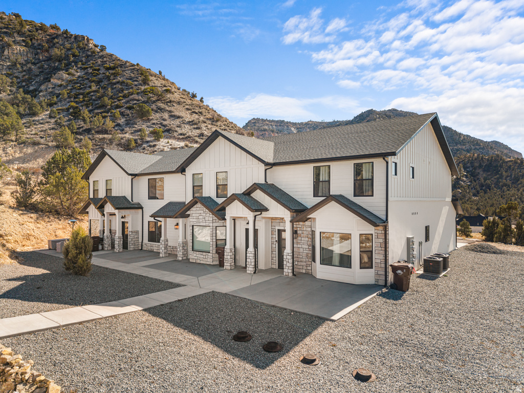 421 E WHITE SANDS WAY #B Orderville, UT 84758