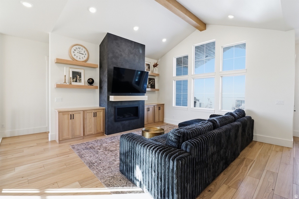 1087 E 160 N Hyde Park, UT 84318