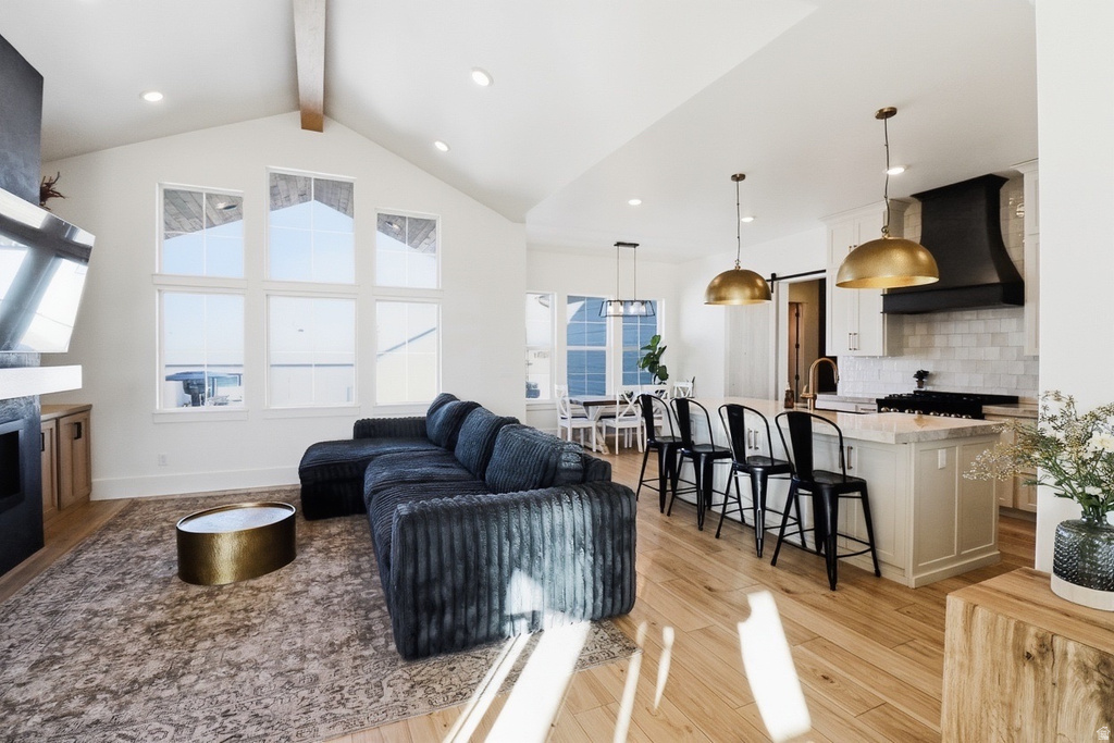 1087 E 160 N Hyde Park, UT 84318