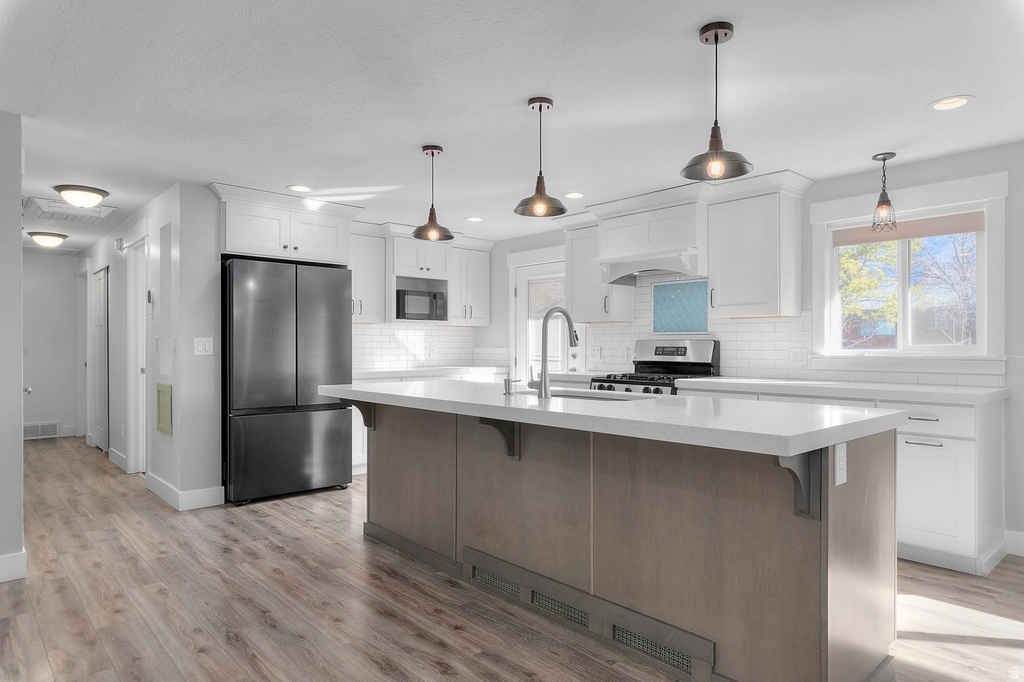 1156 N CHERRYWOOD DR Layton, UT 84040