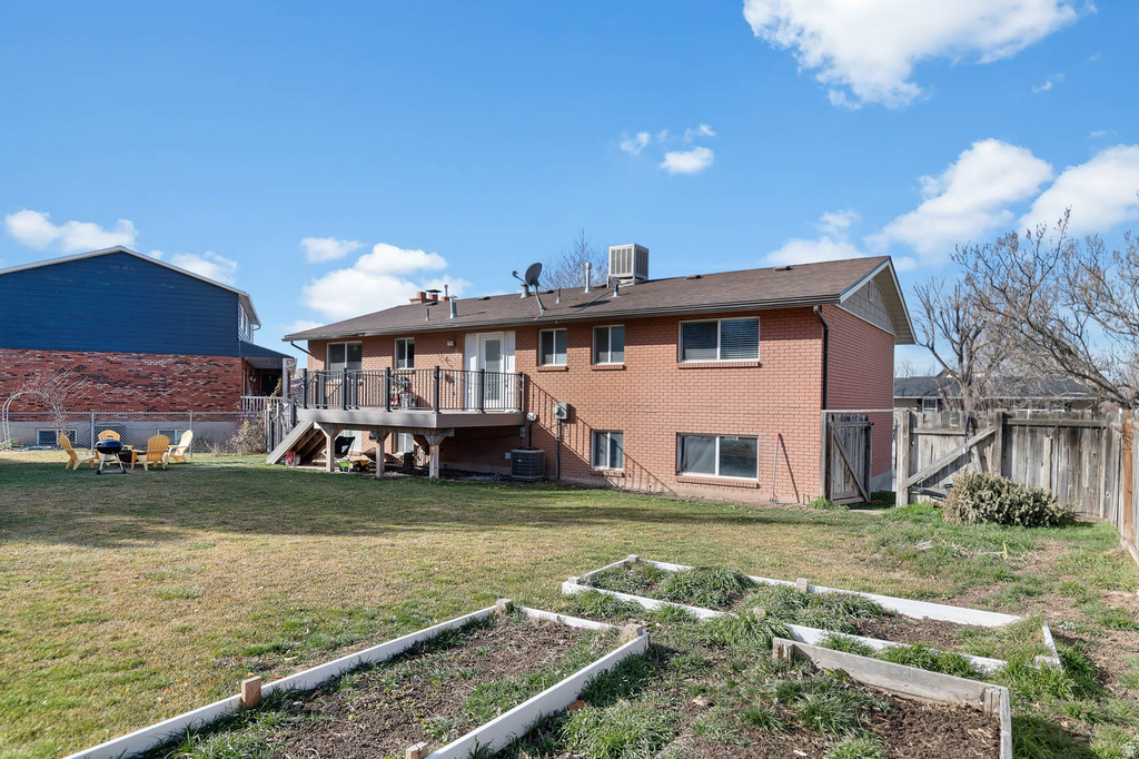 1156 N CHERRYWOOD DR Layton, UT 84040