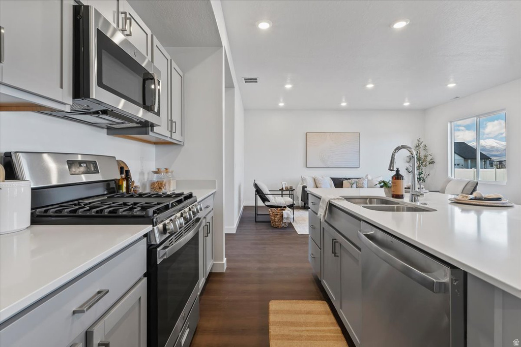 1554 E PHEASANT RD #213 Eagle Mountain, UT 84005