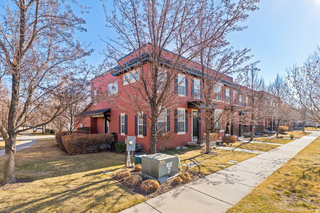 10637 S OQUIRRH LAKE RD South Jordan, UT 84009