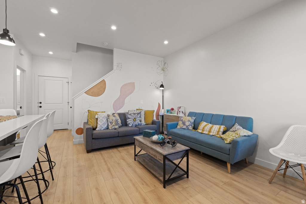 9340 N VERNHAM LN #207 Eagle Mountain, UT 84005