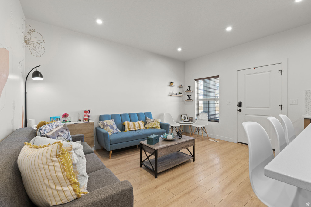 9340 N VERNHAM LN #207 Eagle Mountain, UT 84005