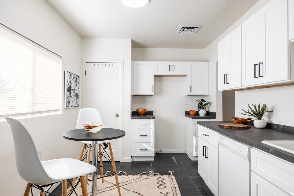 372 N OAKLEY ST Salt Lake City, UT 84116