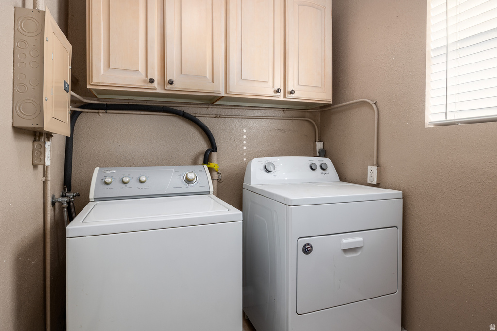 372 N OAKLEY ST Salt Lake City, UT 84116