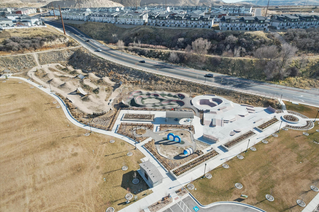 15196 S WILD HORSE WAY Bluffdale, UT 84065