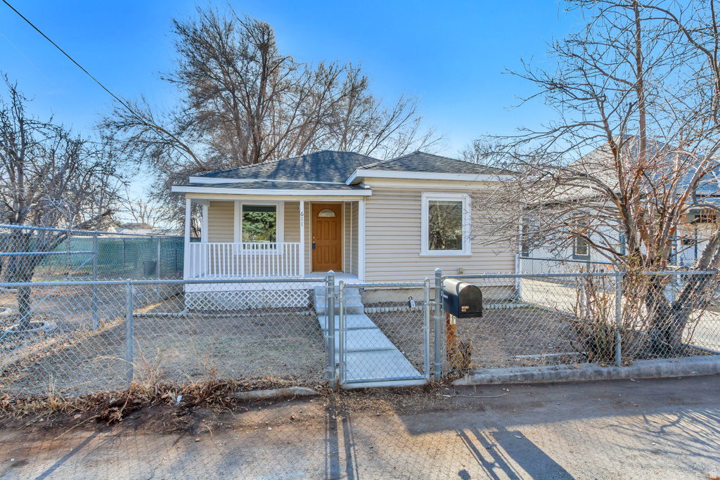 611 W BEYNON CT Midvale, UT 84047