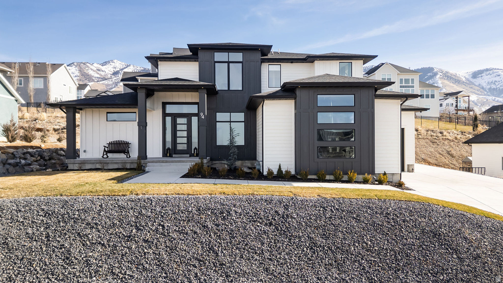 94 S 950 E Hyde Park, UT 84318