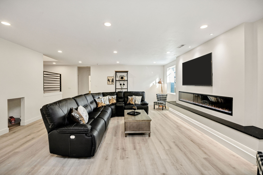 94 S 950 E Hyde Park, UT 84318