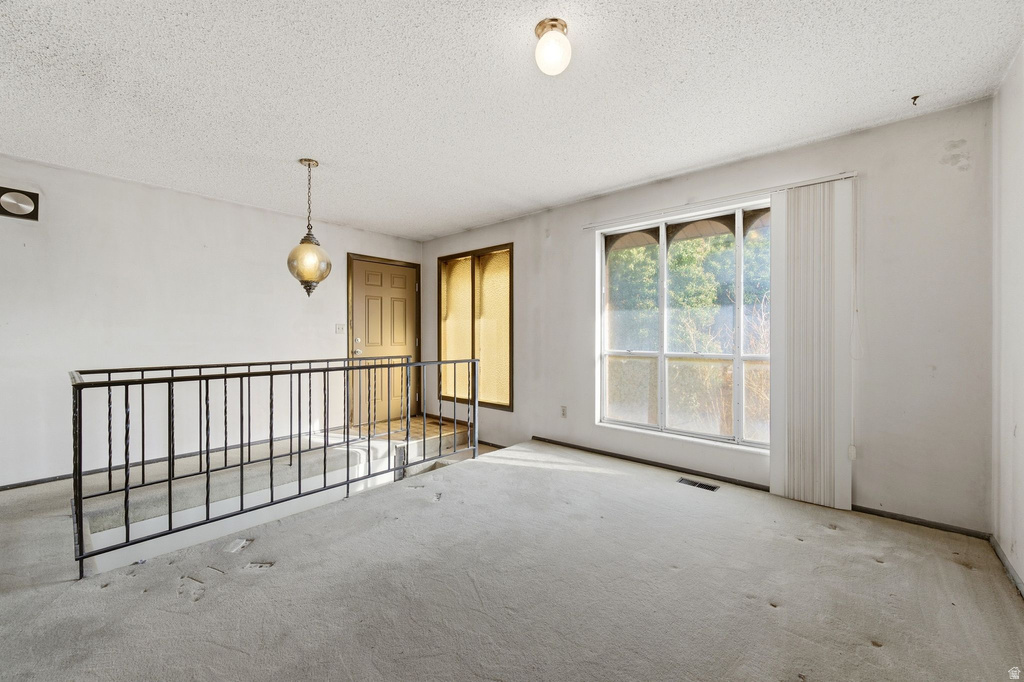 815 E OXFORD DR Kaysville, UT 84037