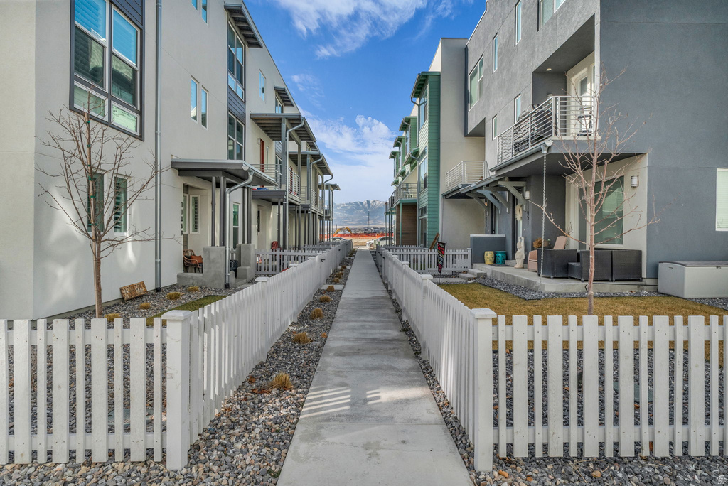 11059 S FREESTONE RD South Jordan, UT 84095