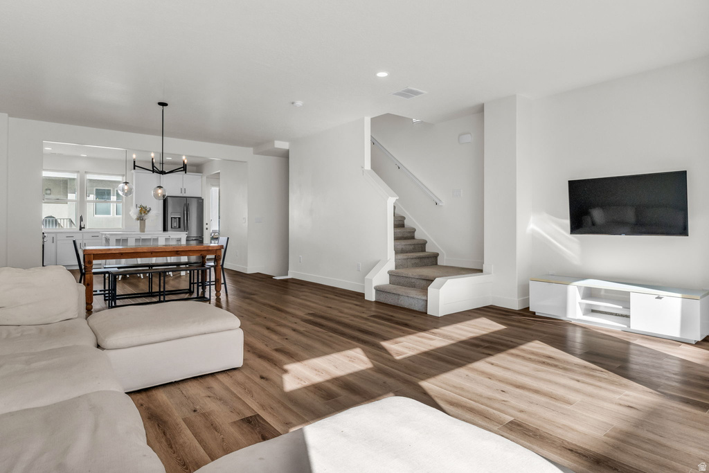 11059 S FREESTONE RD South Jordan, UT 84095