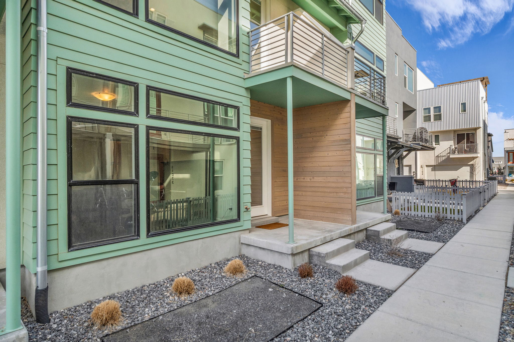 11059 S FREESTONE RD South Jordan, UT 84095