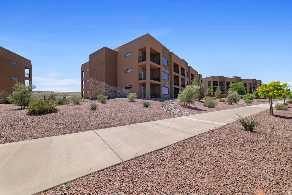 5160 W VILLAS DR ##6 Hurricane, UT 84737