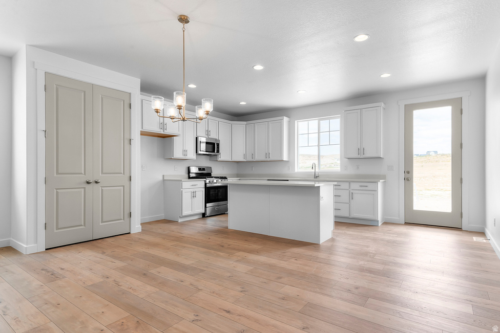 1867 E MOHO MTN Eagle Mountain, UT 84005