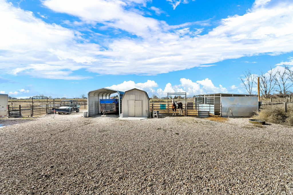 5585 S 6950 W Hooper, UT 84315